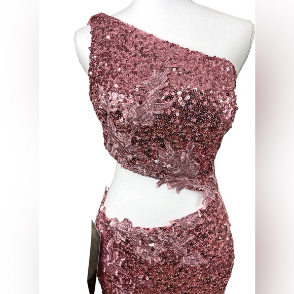 NWT Terani Couture One Shoulder Pink Sequin Cut Out Formal‎ Maxi Gown Glamour - Picture 3 of 13
